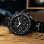 Omega mission to the moon 42 mm biocéramique noire, gros plan
