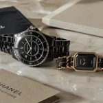 Montres Chanel femme J12 et Première, céramique noire et cuir sur chaîne
